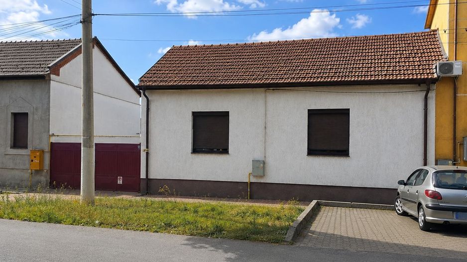 Casă recent renovată în cartierul Pârneava –Arad•400 mp teren•Oituz - Poză 2