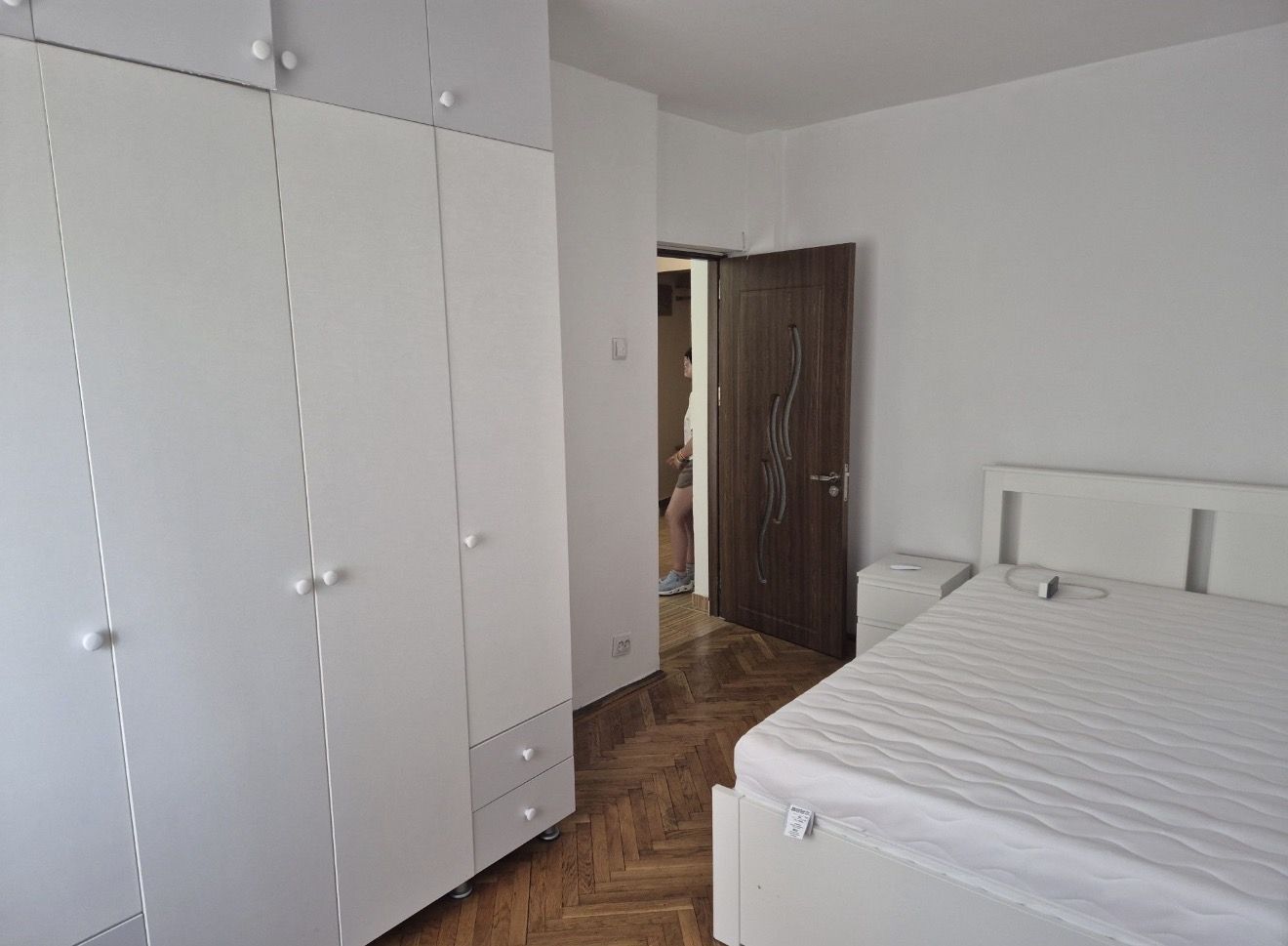 AP. 3 CAMERE - IANCULUI, PET-FRIENDLY, REABILITAT, MASINA DE SPALAT - Poză 2