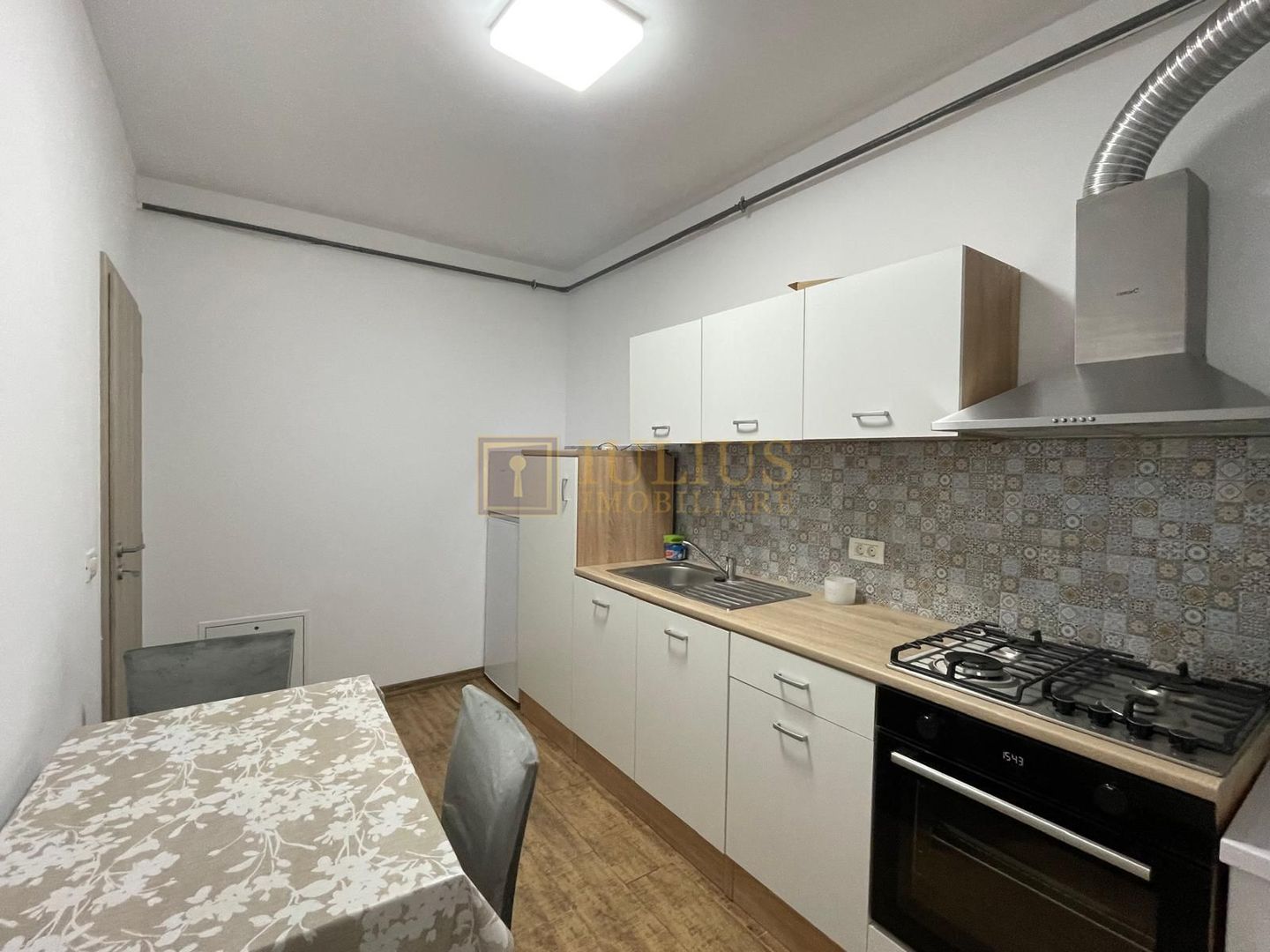 Apartament cu o camera, luminos, in Giroc - Poză 9