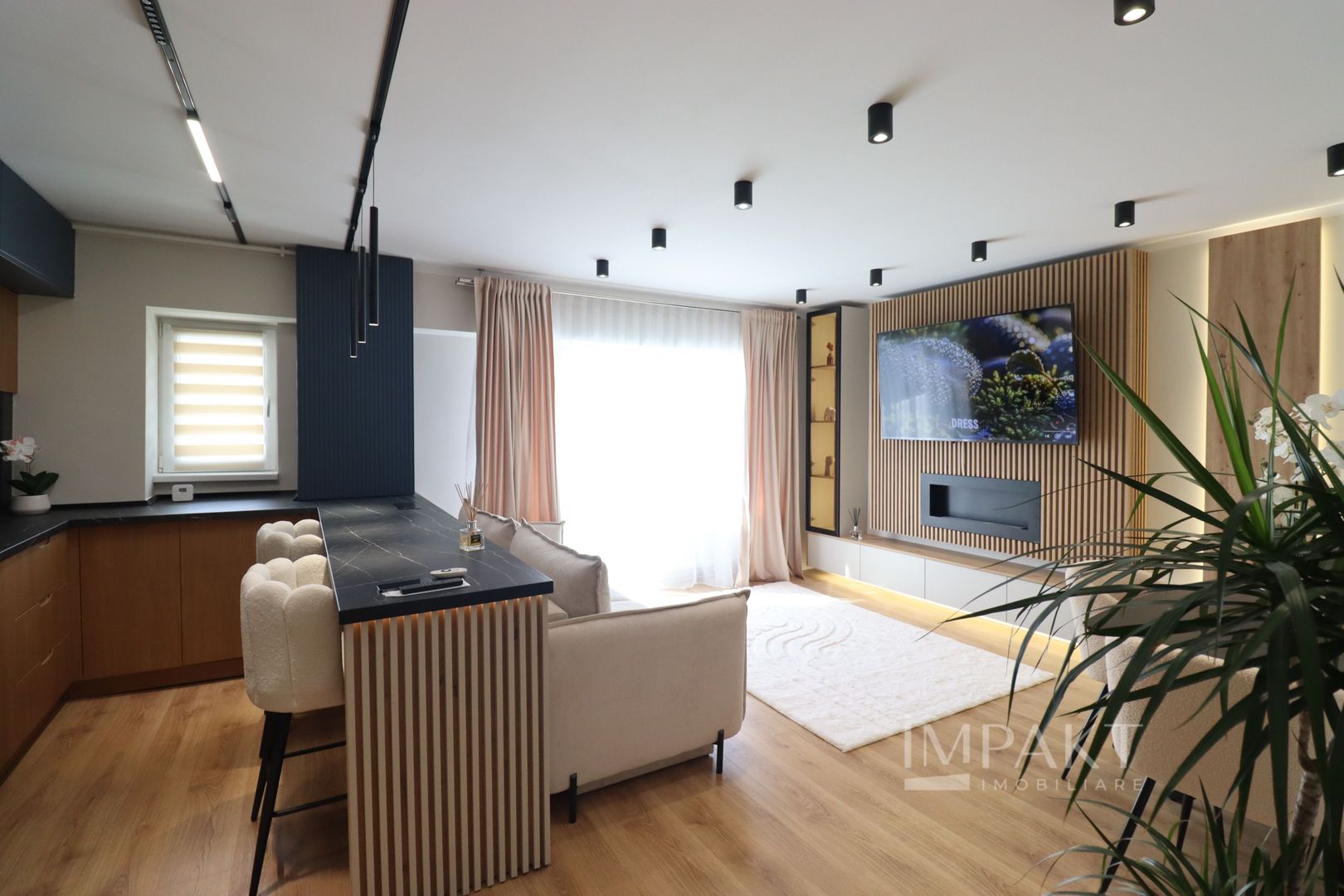 Apartament minunat cu 3 camere, situat in cartierul Zorilor! - Poză 1