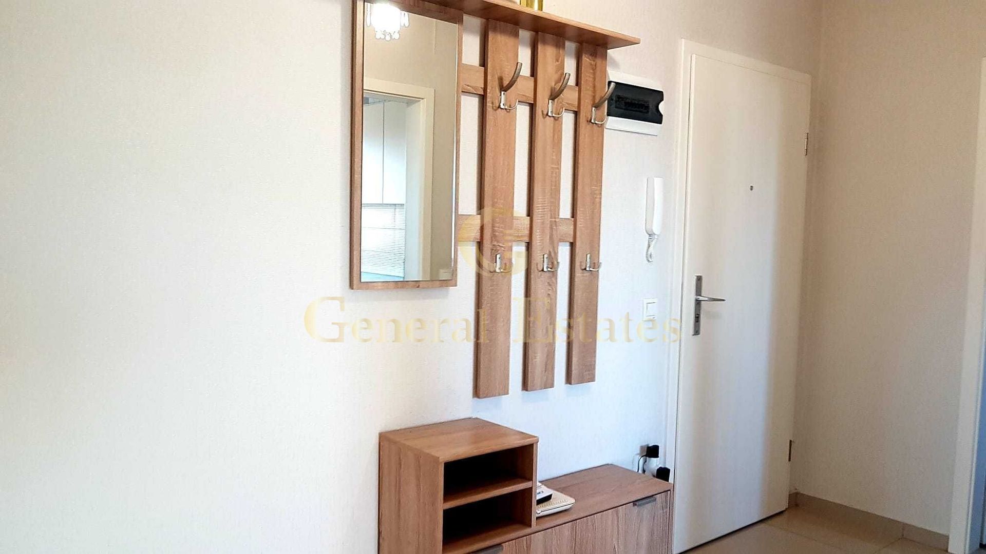 Vand apartament 2 camere - Poză 3