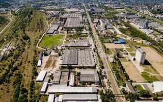 Proprietate speciala | Hale de productie si birouri - Poză 25