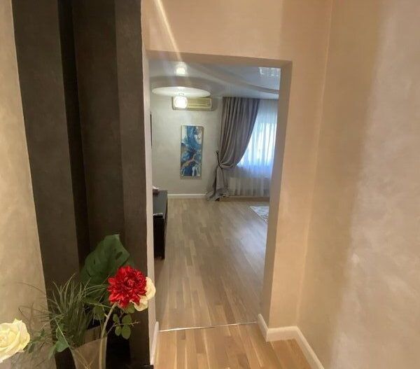 De Închiriat Apartament 3 Camere Decebal, Renovat, Aproape, de Metrou - Poză 9