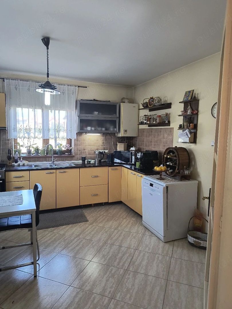 Casa de vanzare in Alba Iulia - Poză 2