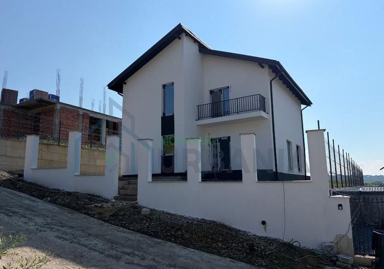 Vila de vanzare, Sorogari, Aroneanu - 4 camere, 120 mp utili, teren 500 mp - Poză 3