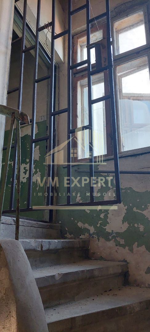 VILA 6 CAMERE, 126 MP, CENTRU CAMPULUNG - Poză 7