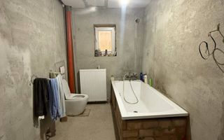 Casă în Băcioi - Poză 4