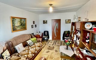 Nicolina 1 Apartament 2 Camere Decomandat  Etaj Intermediar - Poză 1