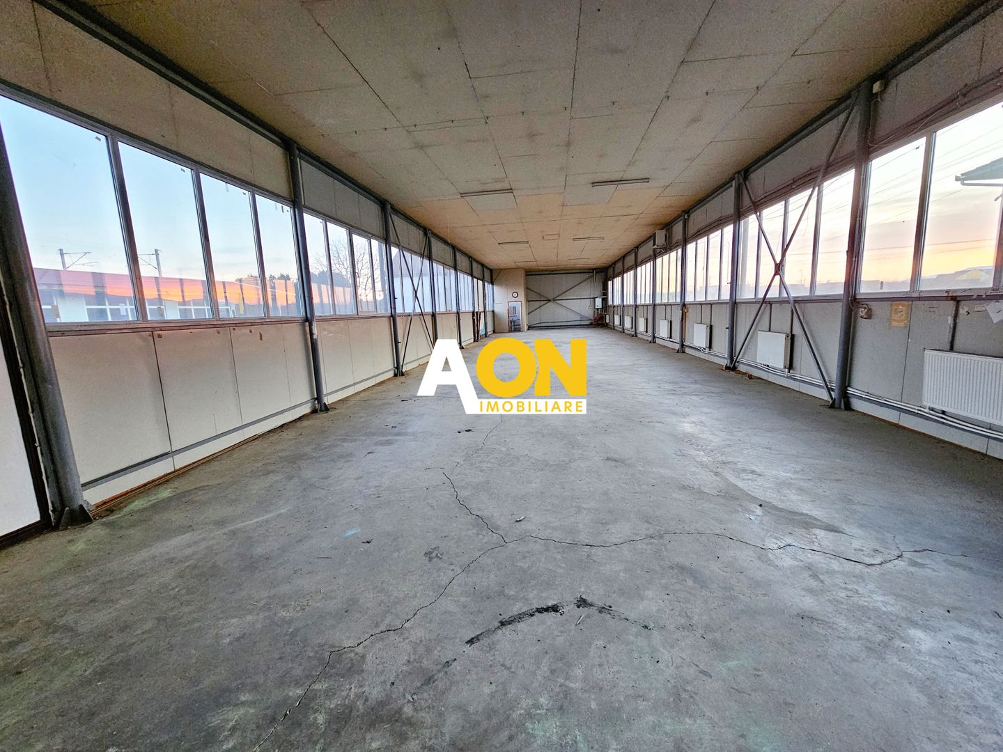 Hala 300 mp pentru depozitare sau productie, zona Lipoveni - Poză 1