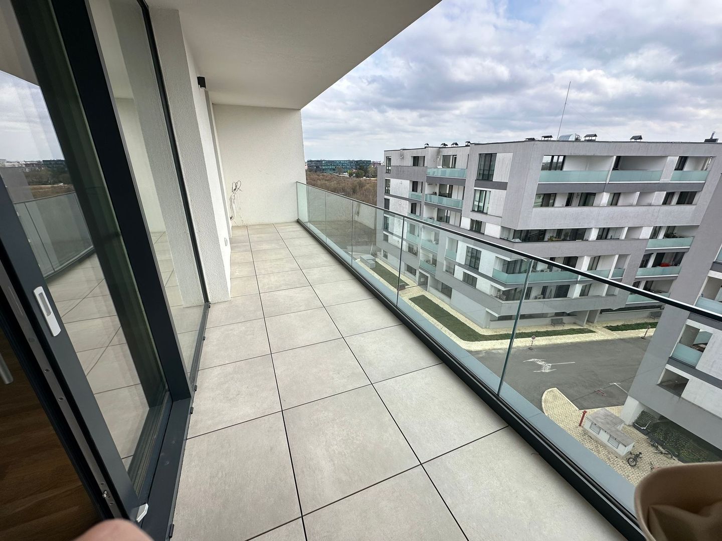 Apartament 3 camere - Complex The Ivy - loc parcare - Poză 1