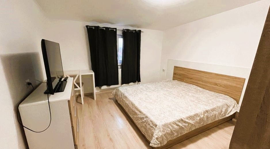 Giroc | 3 Camere | Decomandat | Centrala proprie | 2 Locuri de parcare - Poză 2