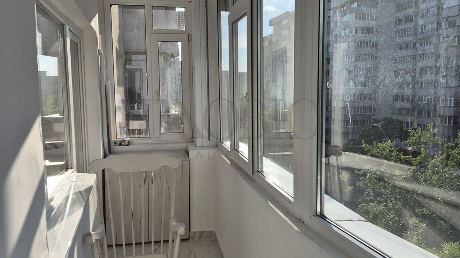 Închiriere 3 camere, Piata Victoriei, nou renovat - Poză 7