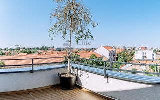 Penthouse de lux 530 mp ultracentral in Oradea - Poză 63