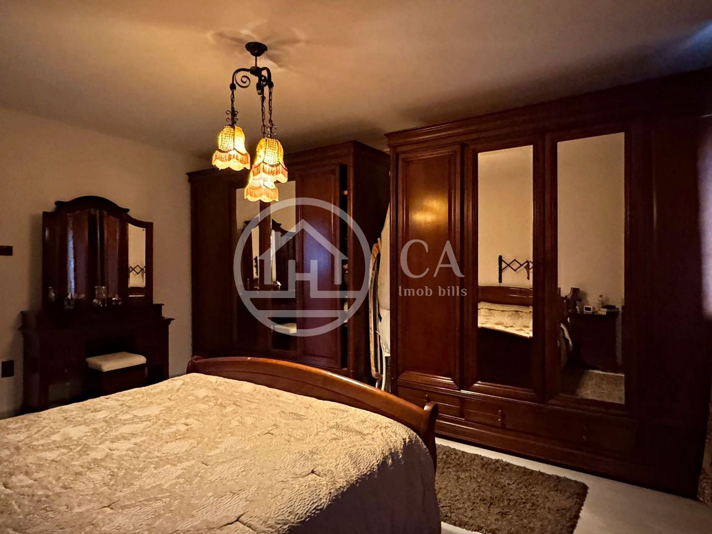 Casă de vânzare cu 4 camere si teren de 1000 mp in Salard, Bihor - Poză 12