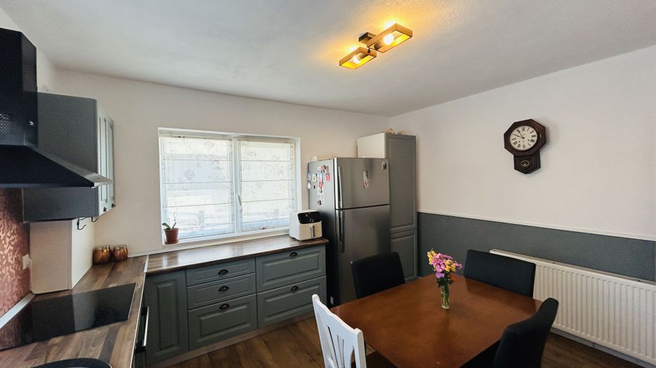 Casa moderna, tip duplex, 4 camere, 2 bai - Bavaria Park - Poză 3