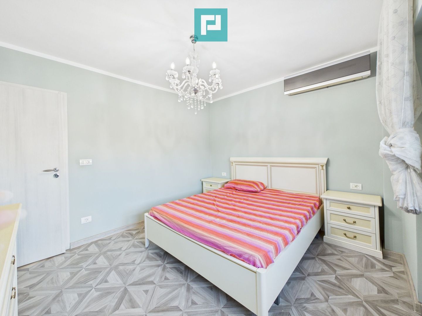 Apartament de închiriat cu 3 camere la Intim - Poză 13