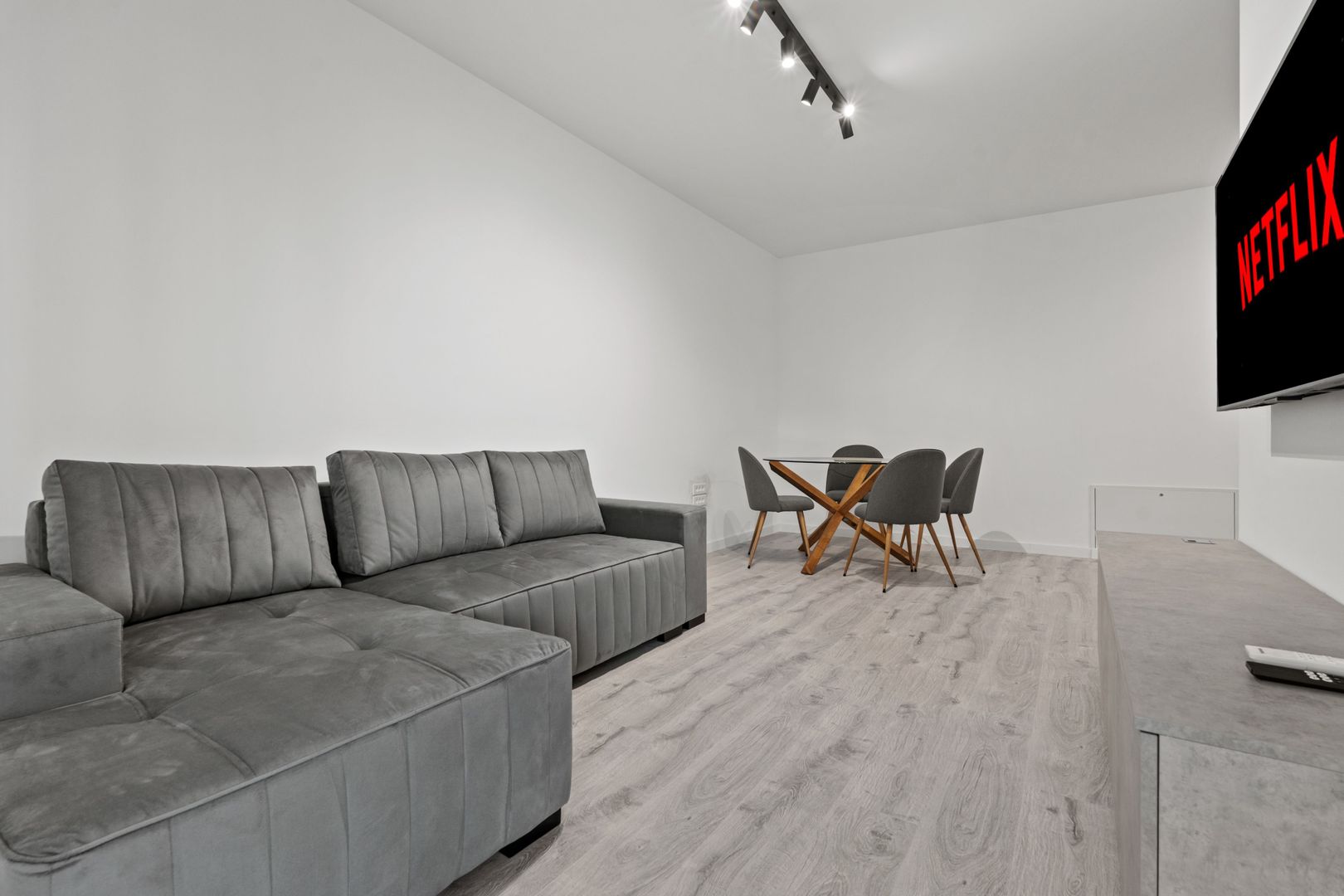 Apartament Metalurgiei - Grand Kristal Residence (PRIMA INCHIRIERE) - Poză 3