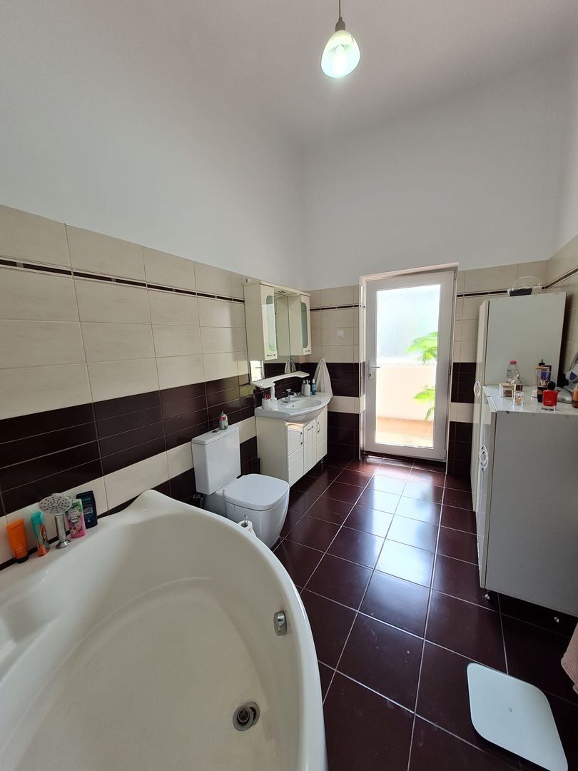 Spațiu pretabil birouri,after school,comercial,etc. - Poză 16