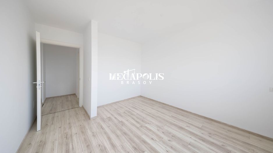 Apartamente 2 camere  Cartierul Tractorul  /  Mall Coresi - Poză 4