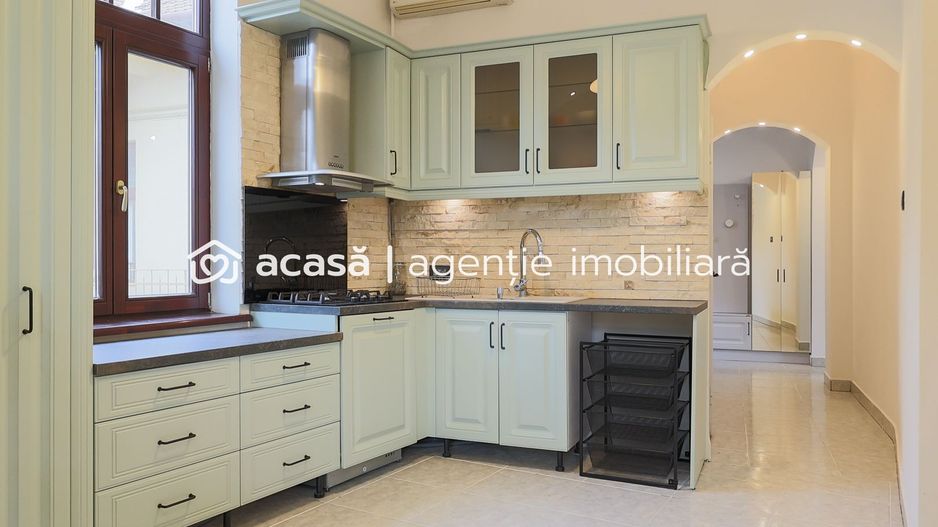 Apartament unic în Arad – Ultracentral, liniște, priveliște superbă - Poză 10