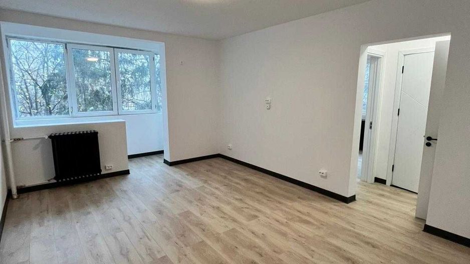 Vanzare apartament 2 camere Zona Drumul Taberei - Poză 1