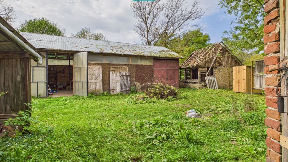 Casă cu teren generos Vărădia de Mureș - Stejar - Poză 28