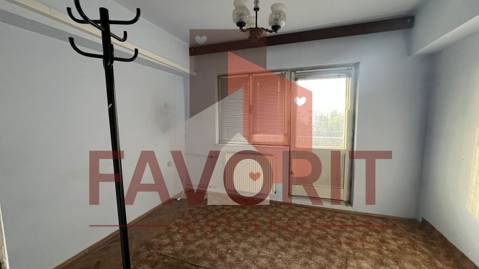 Oportunitate de cumpărare – Apartament 4 camere decomandat, zona Șagului - Poză 4