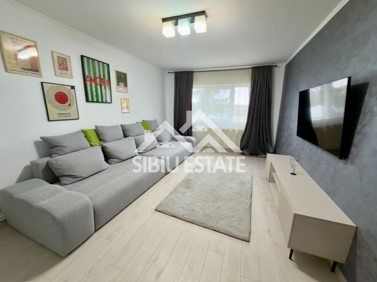 Apartament  2 camere de vanzare decomandat Vasile Aaron Sibiu - Poză 1