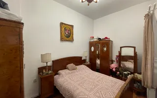 Apartament spectaculos de 4 camere într-o vilă cu farmec istoric pta Victoriei - Poză 14