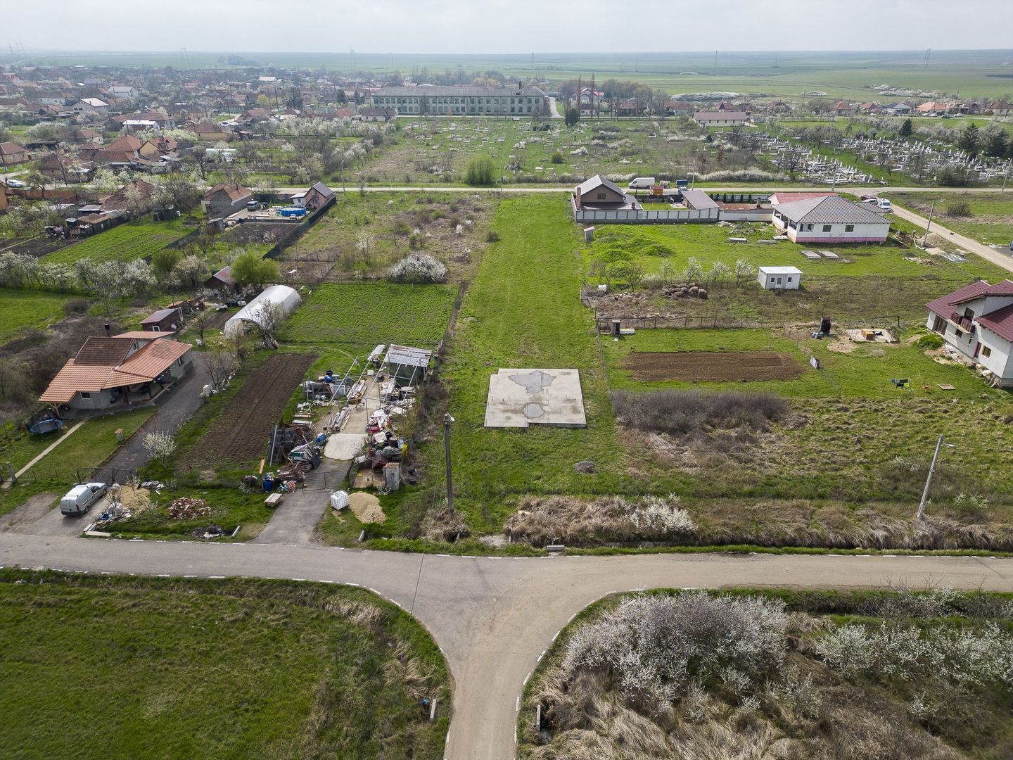 Teren intravilan cu fundație in Frumuseni - Poză 10