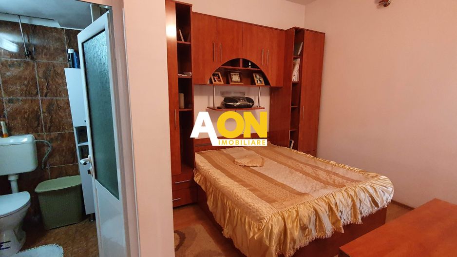 Casa cu 7 camere, 2 spatii comerciale, pretabila pt. birouri, Centru - Poză 14