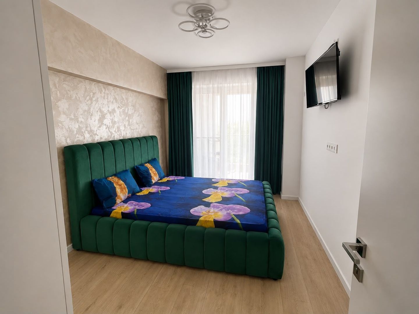 APARTAMENT 3 CAMERE / GHICA APARTAMENTS - Poză 3
