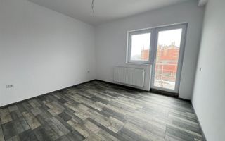 Casa 5 camere, teren 468 mp, spatiu generos pentru familie - Poză 6