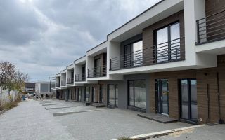 Vânzare, casă, 2 nivele, 3 camere, strada Prieteniei, Grătiești - Poză 1