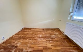 Apartament cu trei camere în bloc izolat -zona Aradului - Poză 18