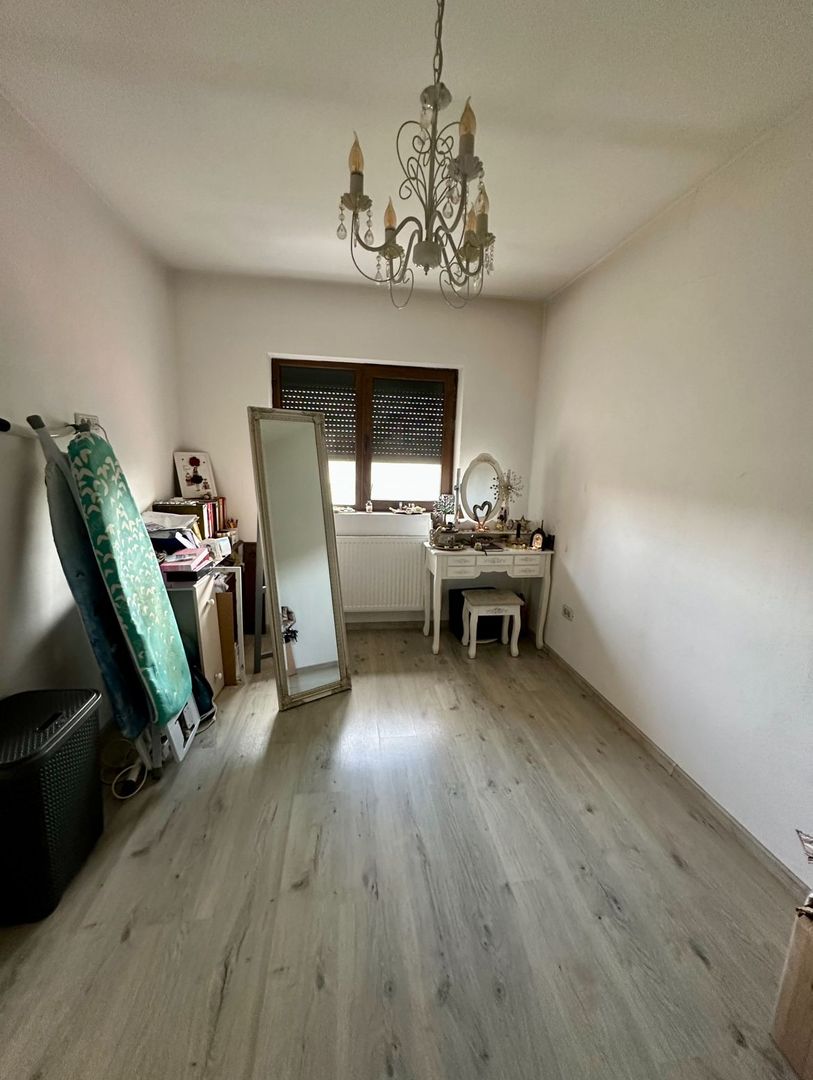 Casa tip instruita cu poziție buna - Poză 13