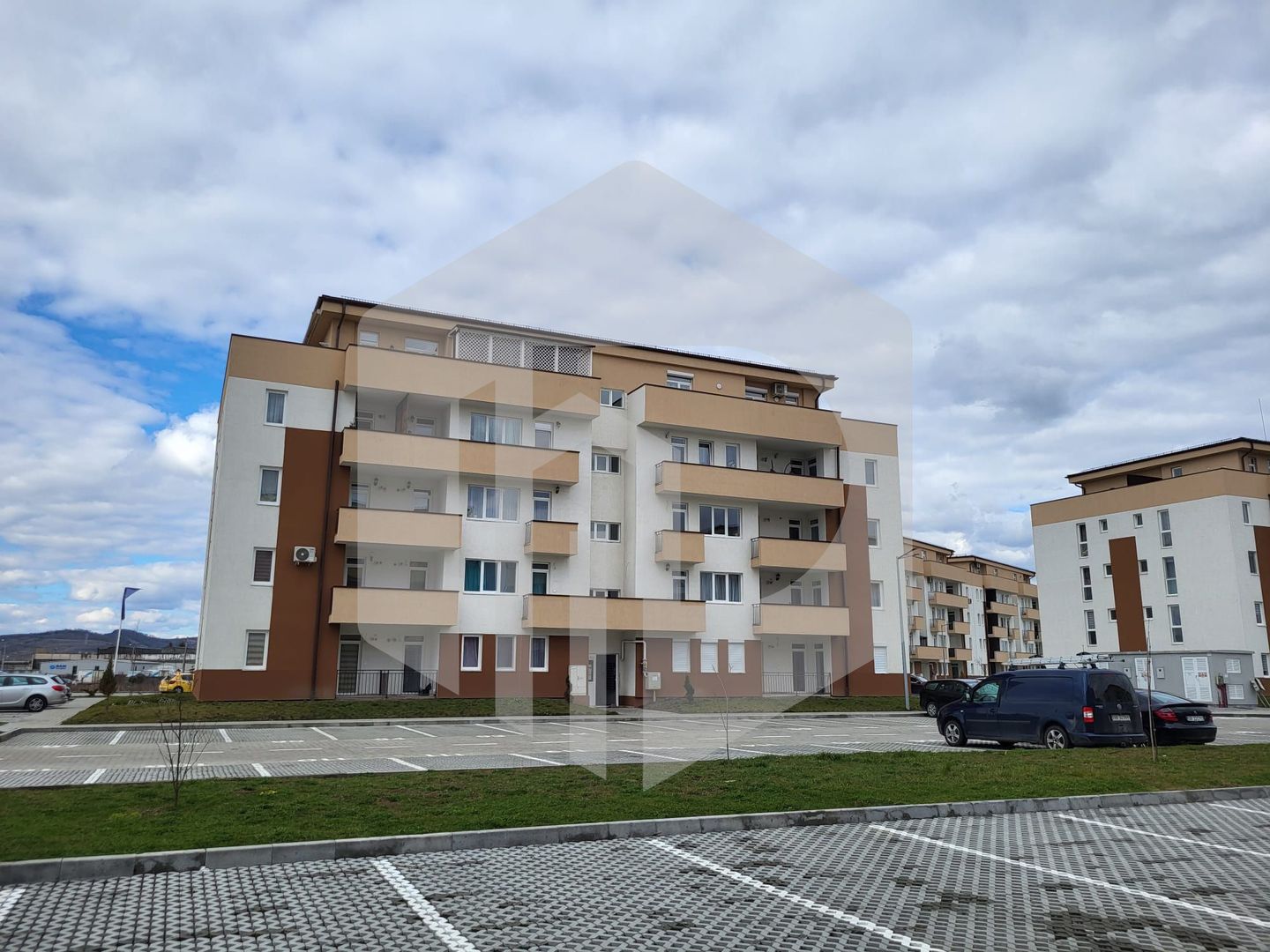 Henri Coanda | Apartament 2 Camere | Bucatarie Separata | Intabulata - Poză 3