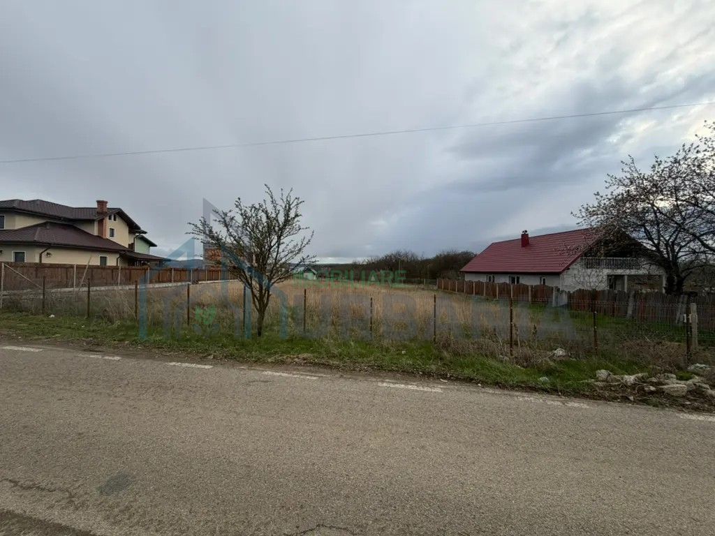 Teren intravilan 1.000 mp în Miroslava, sat Ciurbești, cu utilități și autorizație de construire - Poză 5
