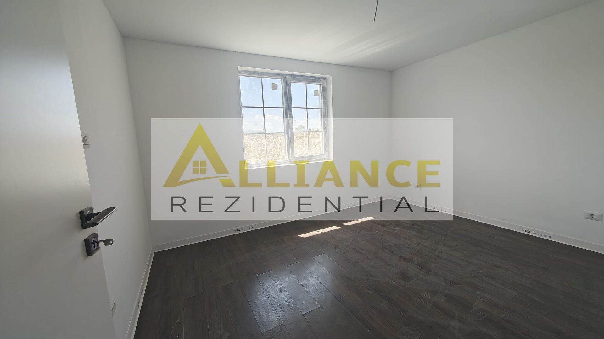Casa  | 3 camere | Teren 350 mp | Strada Asfaltata - Poză 4