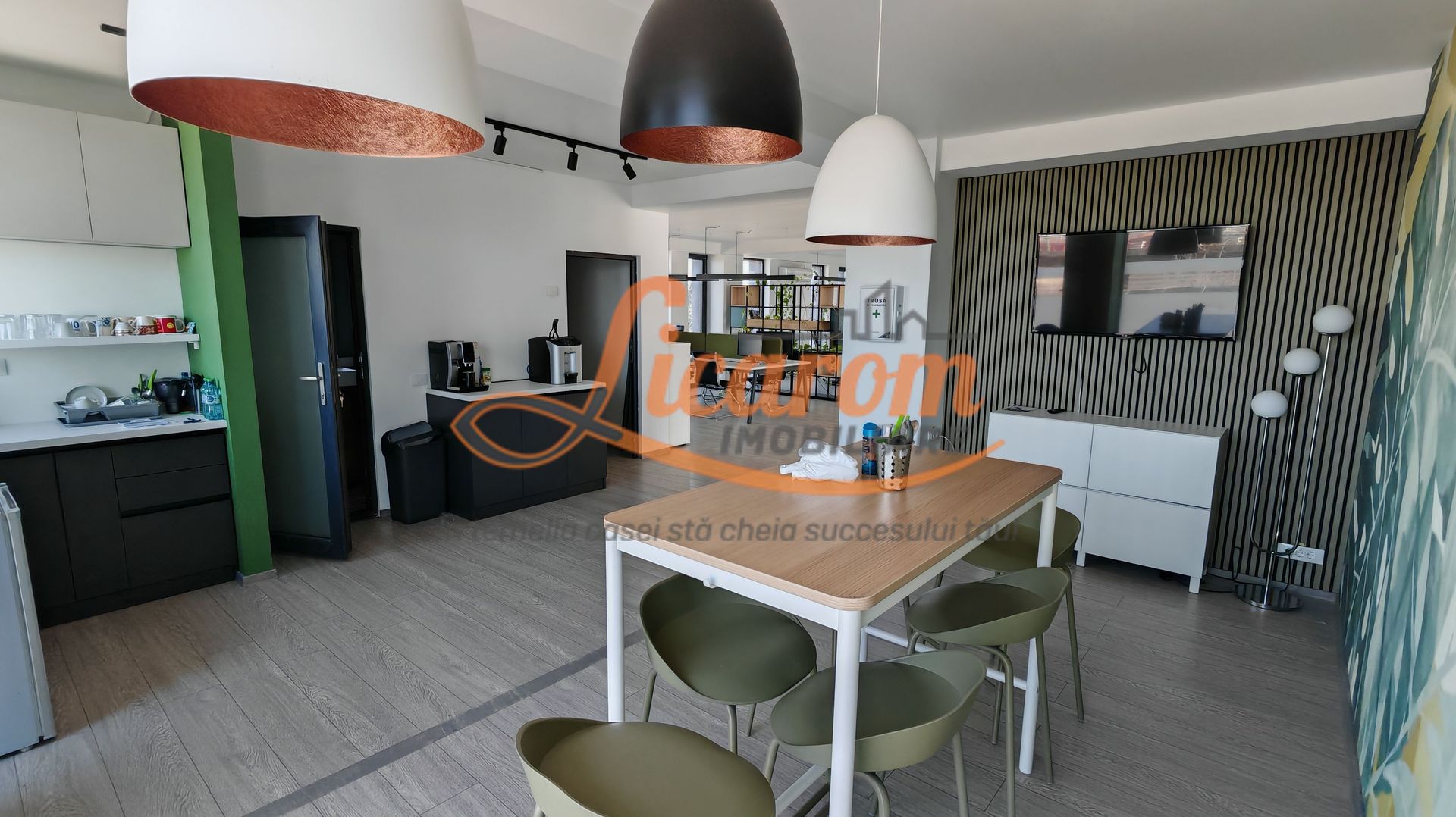 Spatiu de birouri/ call center/IT ,190 mp de inchiriat pret 2280 euro - Poză 21