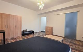 Garsonieră spațioasă de închiriat – Universitate | Str. Academiei - Poză 3