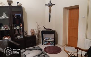 Casa mare, cu 4 apartamente a cate 1, 2, 3 și 4 camere fiecare - Poză 15