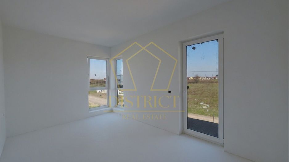 Duplex cu 4 camere, despărțit prin camera tehnica | Mosnita Noua | Barista - Poză 8