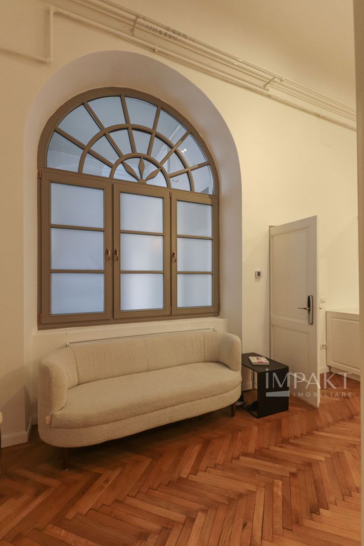 Apartament deosebit cu 4 camere in centrul orasului Cluj Napoca - Poză 7