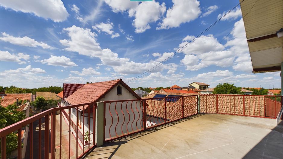 Vilă cu 3 apartamente în zona Parneava - Poză 20