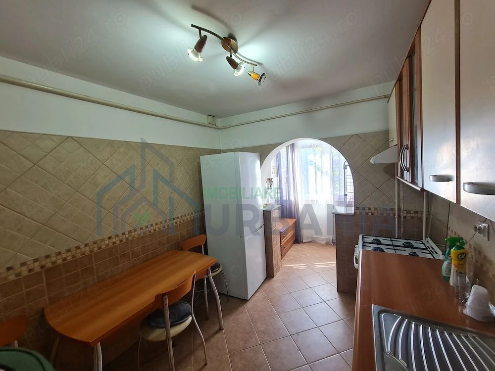 Apartament cu 1 cameră de închiriat în Podul de Fier, lângă stația de tramvai Pandurii - Poză 1