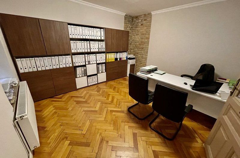 Birou in Piata Unirii - Poză 3