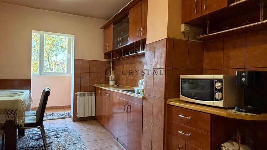 Închiriez apartament cu 3 camere Oradea - Poză 8