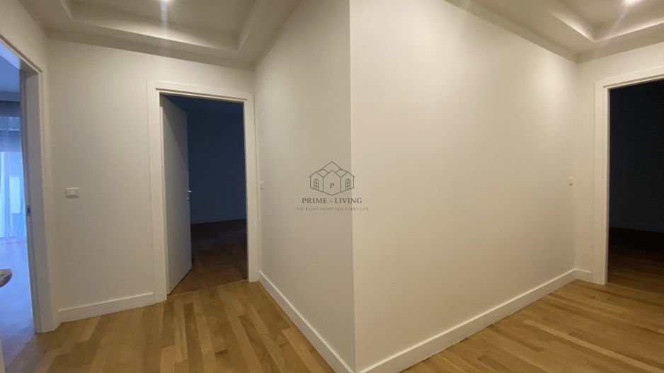 APARTAMENT NOU RENOVAT CU 4CAMERE LA INCHIRIERE LANGA PARCUL HERASTRAU - Poză 10