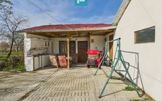 Casuță cu priveliște panoramică spre Cetatea Șiria - Poză 1